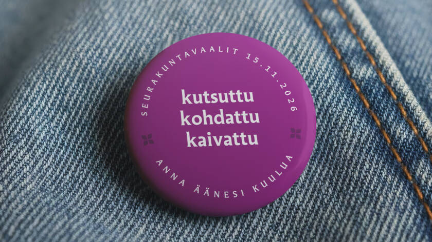 seurakuntavaalien mainos rintamerkki.